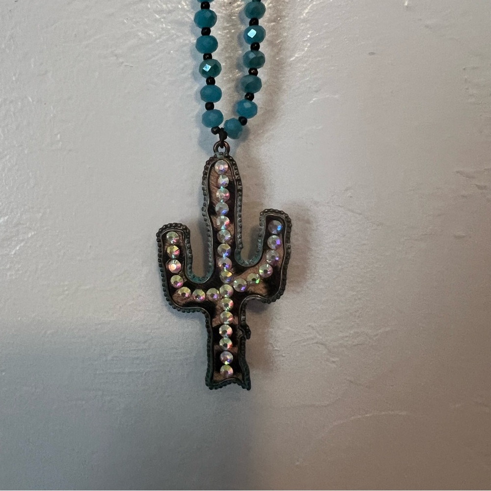 Turquoise Color Beaded Cactus Necklace and Earring Set NWT - Picture 5 of 6